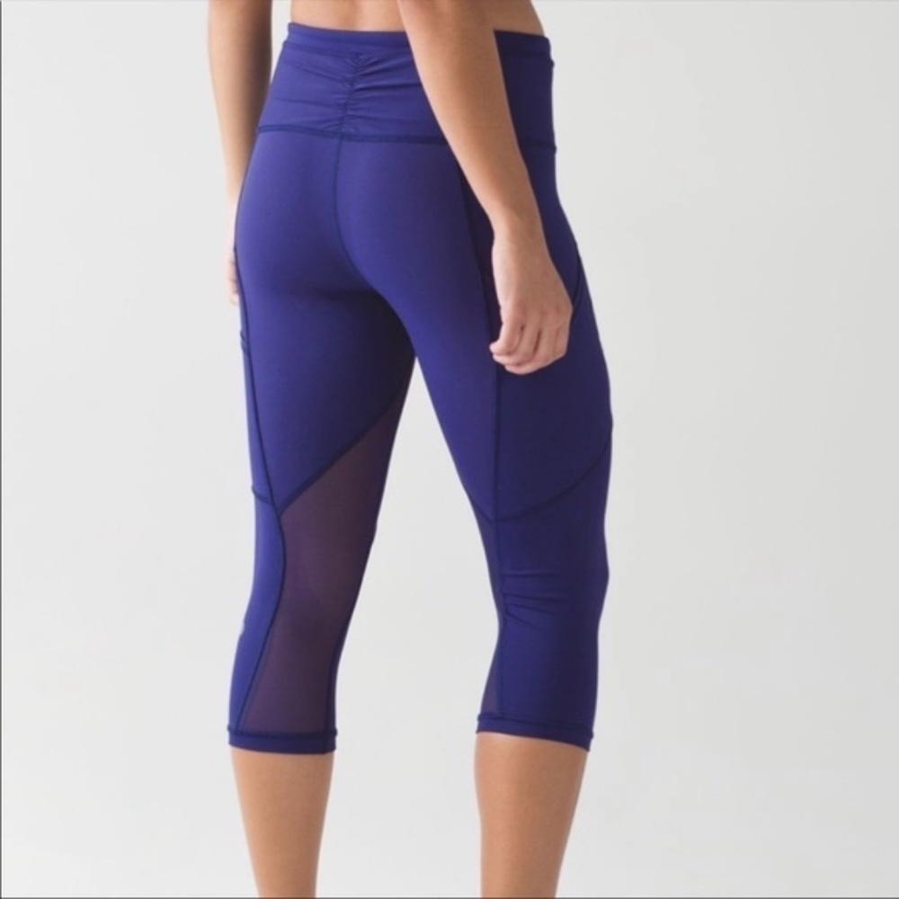 Lululemon Outrun 17” Crop Emperor Blue Luxtreme SZ 4 - Picture 7 of 7
